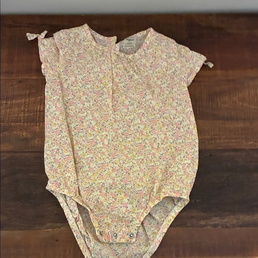 OshKosh B'gosh Floral Print Bodysuit